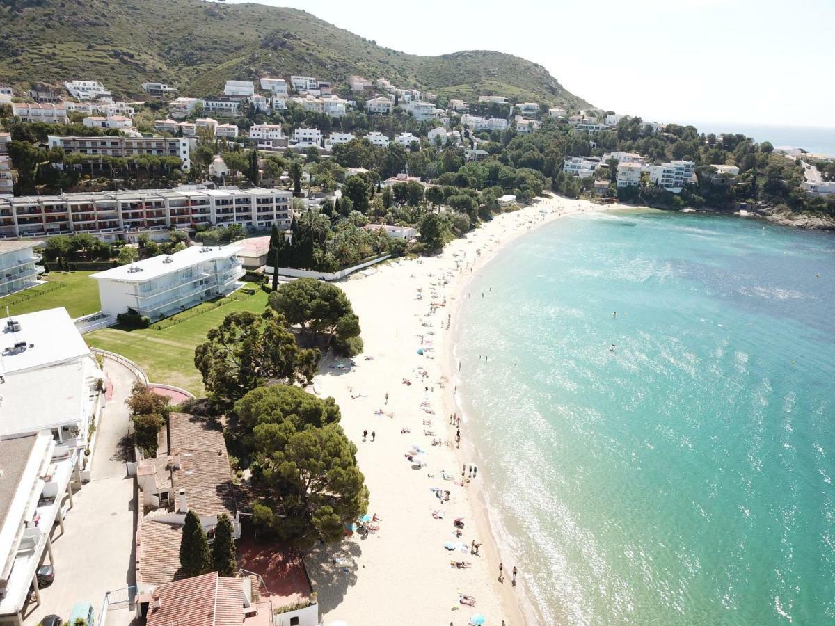 Almadrava Beach Roses Exterior photo