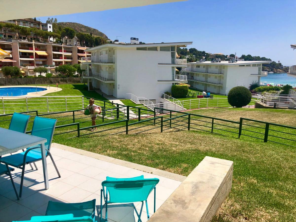 Almadrava Beach Roses Exterior photo