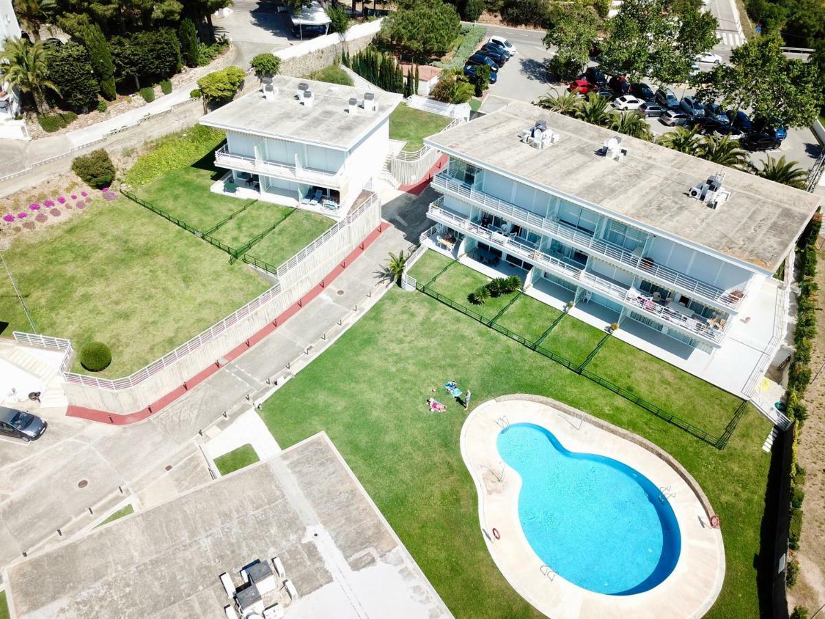 Almadrava Beach Roses Exterior photo
